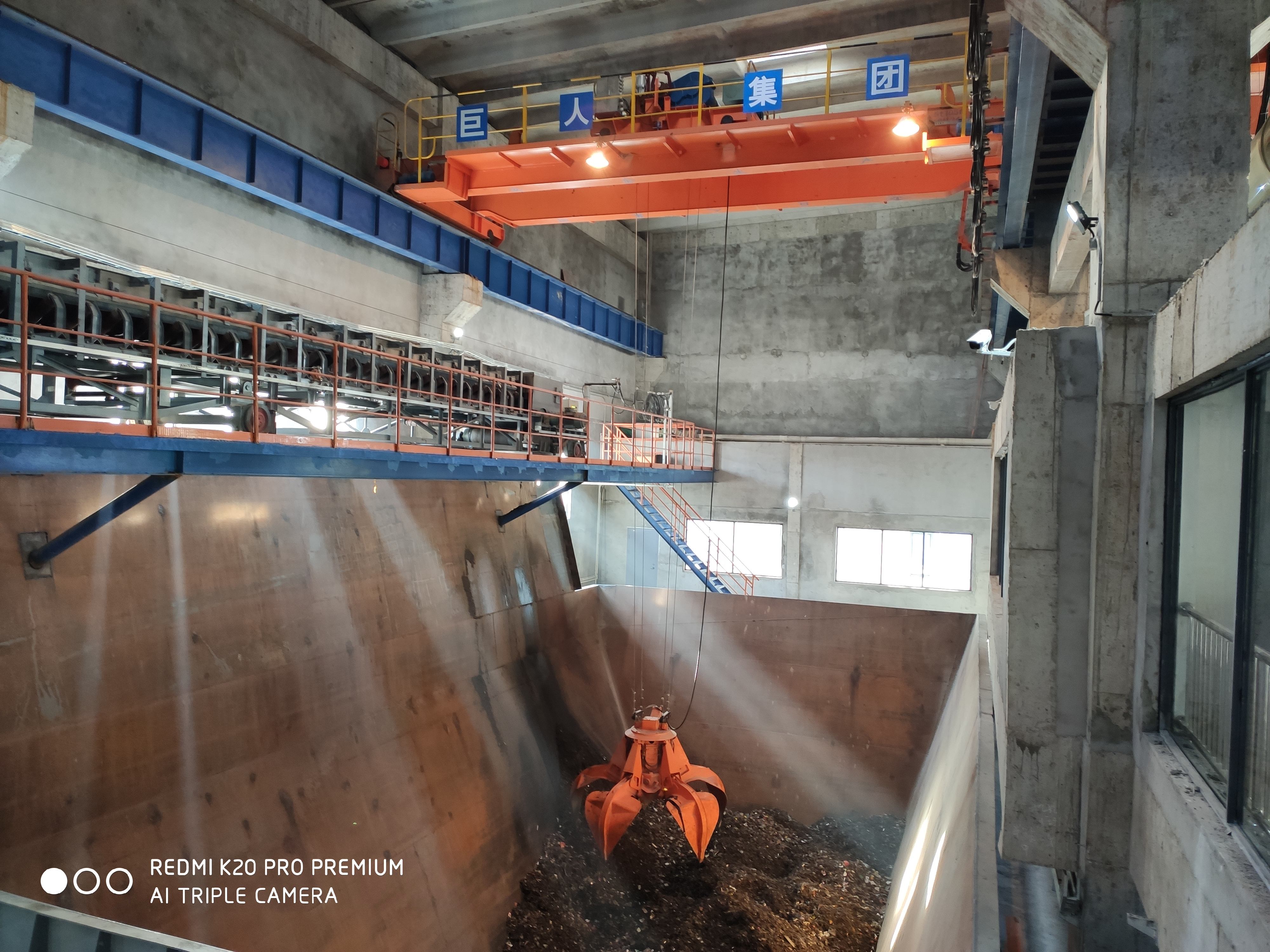 垃圾抓斗桥式起重机